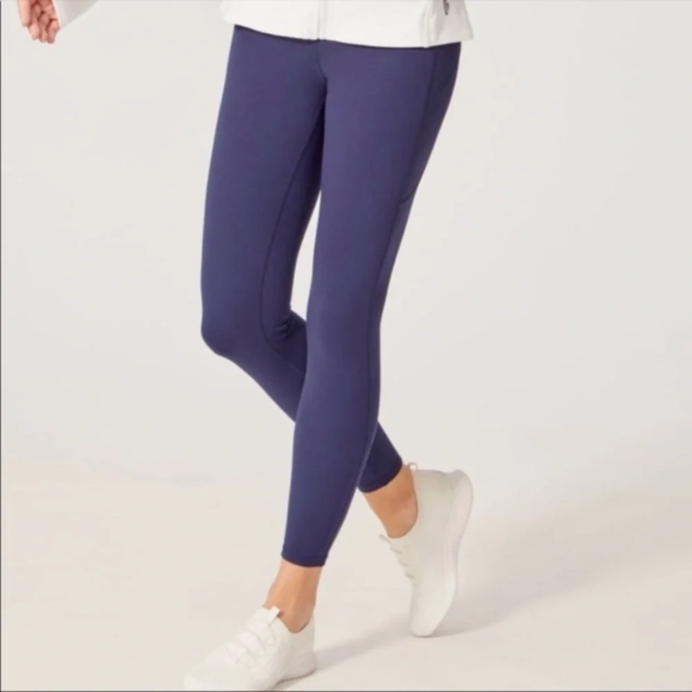 Ellie athletic navy